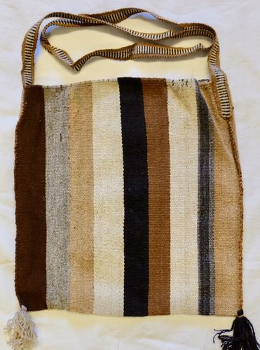 Hand-woven bag in Alpaca